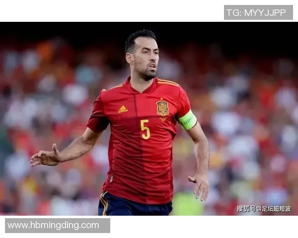 西方足球巨星的传奇故事与成长轨迹解析