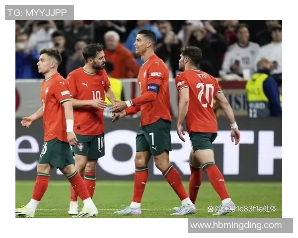 德国足球巨星与C罗激战，巅峰对决演绎足球传奇与荣耀